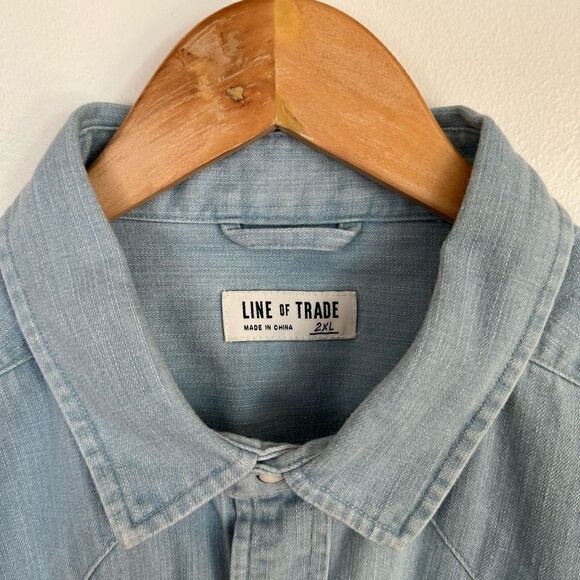 Bespoke Post Line of Trade Mens Light Denim Pearl Snap Embroidered Short Sleeve - Picture 3 of 10